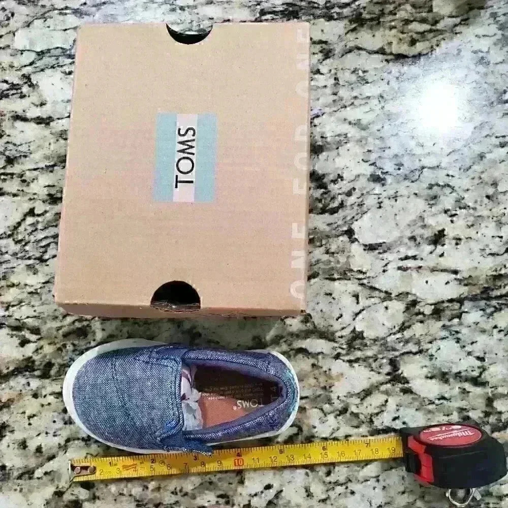 Toms Unisex Kids’ Size 4 Tiny Luca Slip-On Trainer - Picture 11 of 11